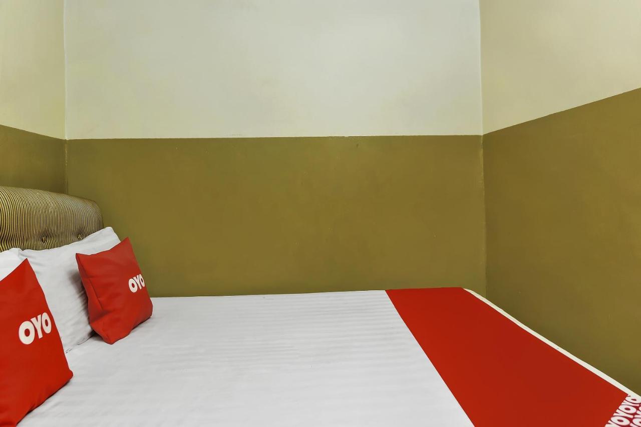 SPOT ON 90463 Hotel Bintang Kajang Bagian luar foto