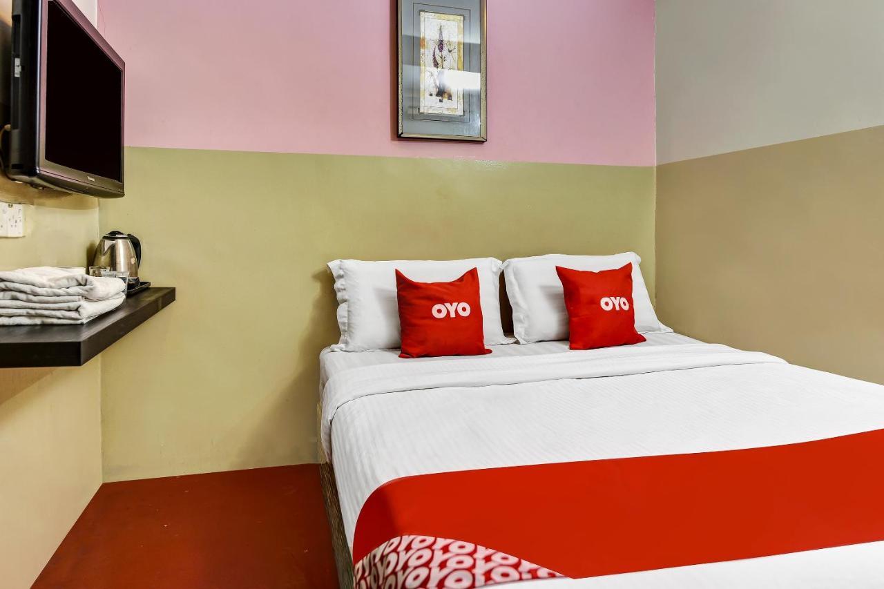 SPOT ON 90463 Hotel Bintang Kajang Bagian luar foto
