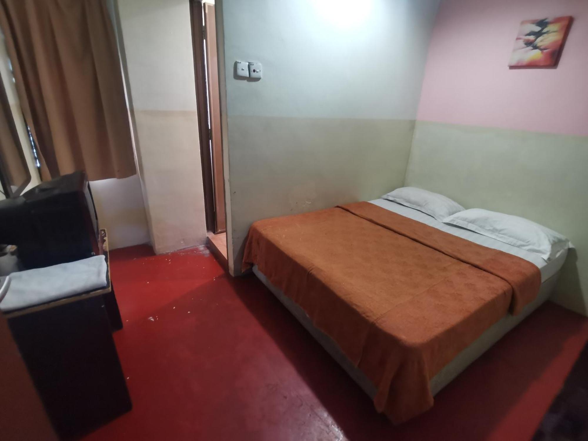 SPOT ON 90463 Hotel Bintang Kajang Bagian luar foto