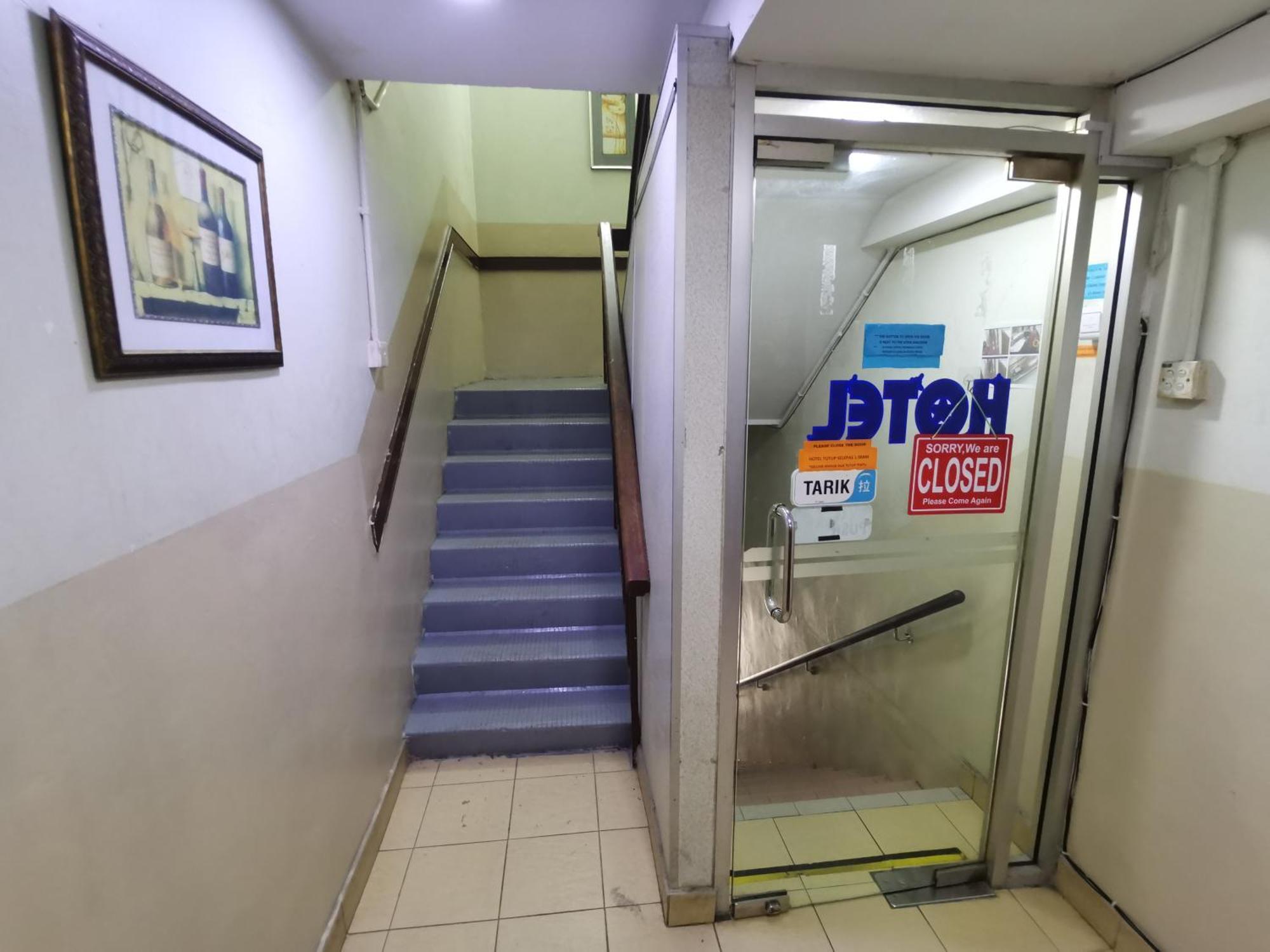 SPOT ON 90463 Hotel Bintang Kajang Bagian luar foto